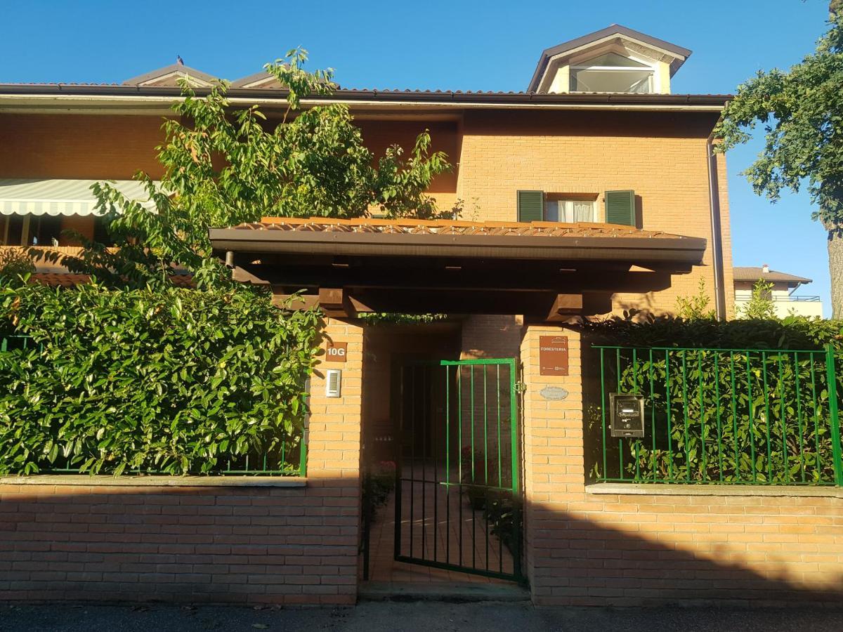 La Quercia Fiorita Hotel Trivolzio Bagian luar foto