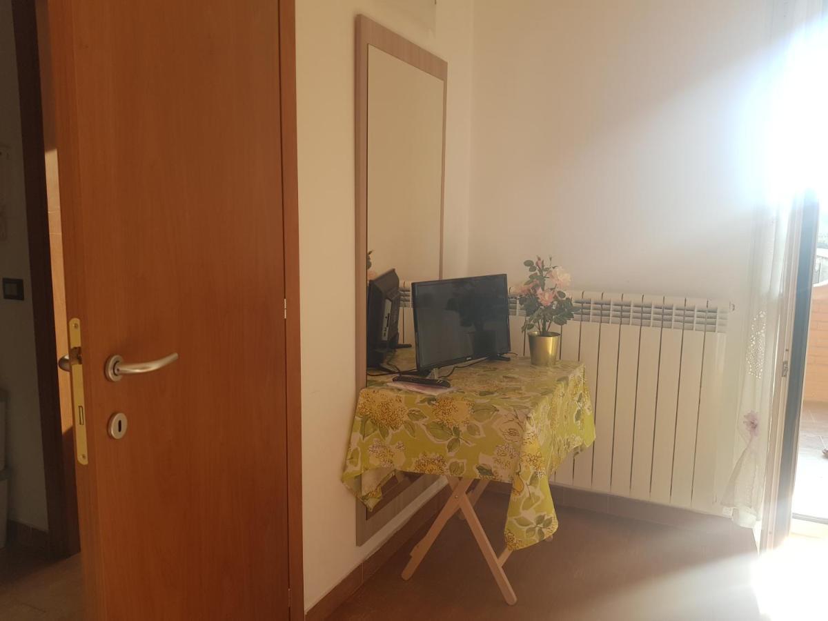 La Quercia Fiorita Hotel Trivolzio Bagian luar foto