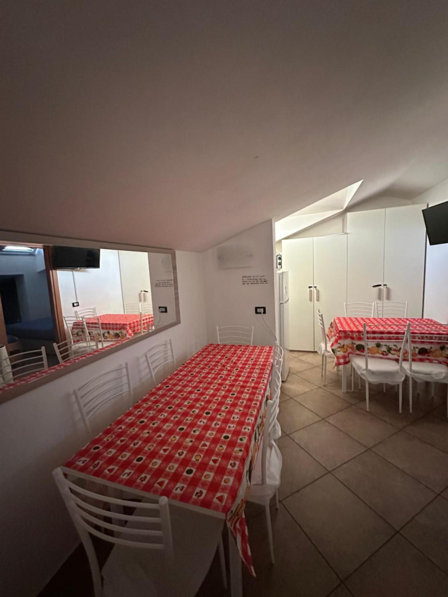 La Quercia Fiorita Hotel Trivolzio Bagian luar foto